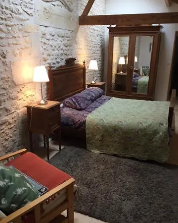 Du Calme Maison De Nyaraló *